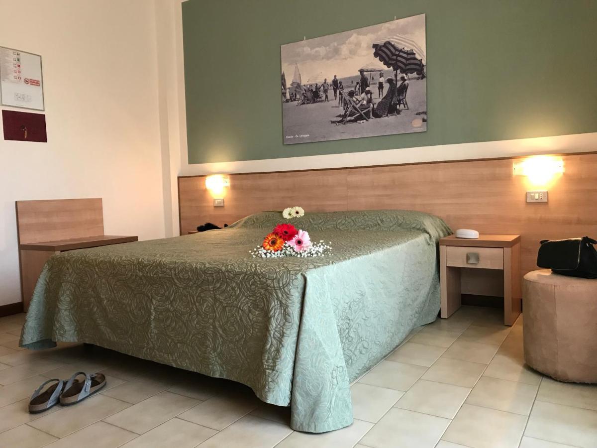 Hotel Ondina E Milazzo Cervia Exterior photo